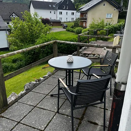 With Mountain View Apartment *