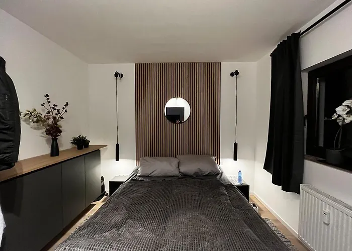 아파트 With Mountain View *